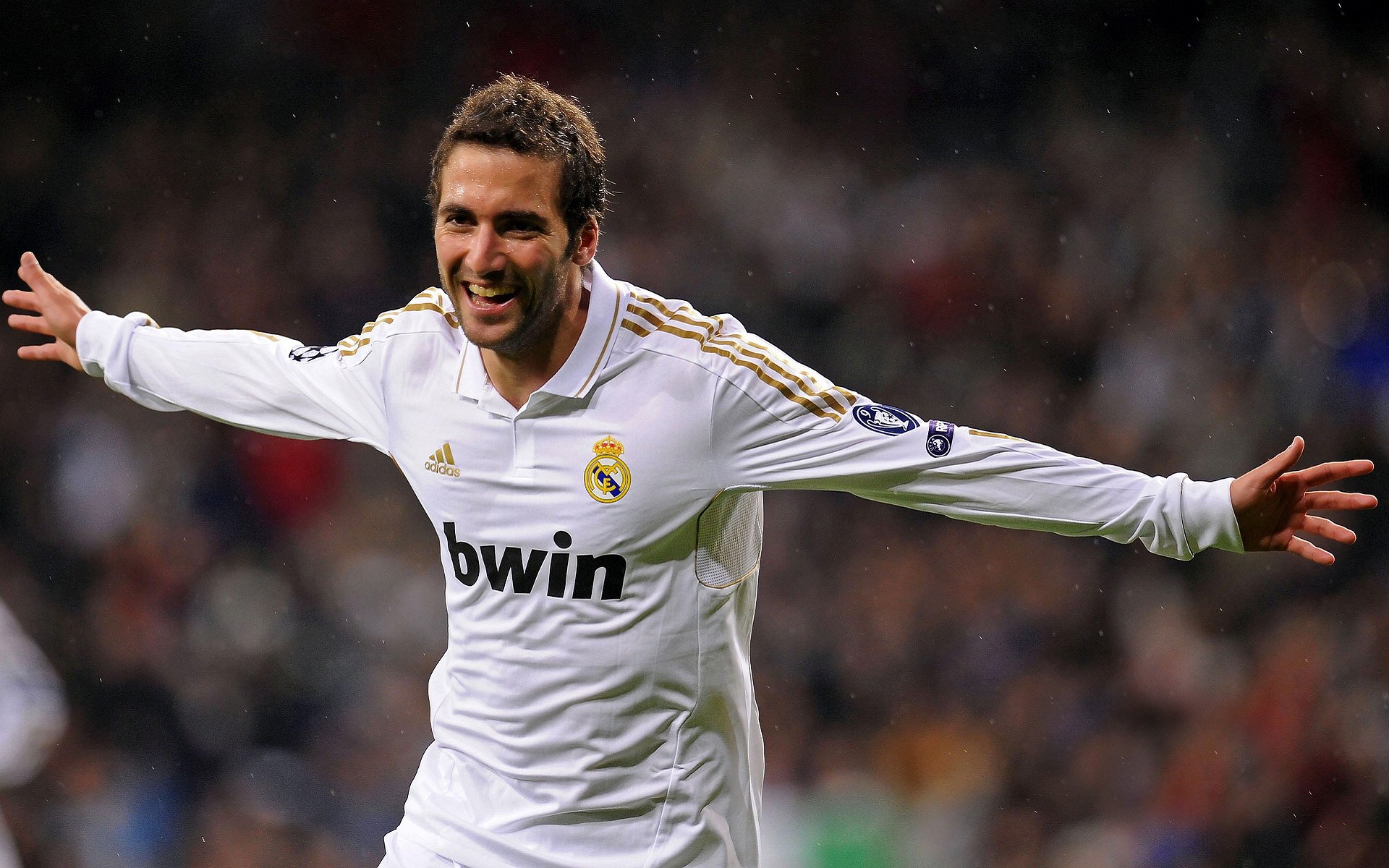 爱游戏娱乐-球队更衣室气氛曝光，球队更衣室文化